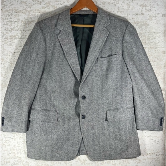 STRATHMORE Gray Cashmere Blazer Herringbone Length 42.5", Pit to pit 24" - Picture 1 of 13